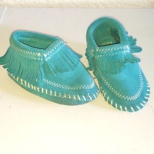 Toddler leather moccasins